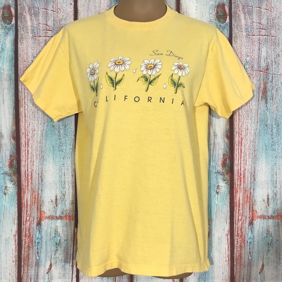 Tultex Tops - 💎 Vintage San Diego California Yellow Tshirt M